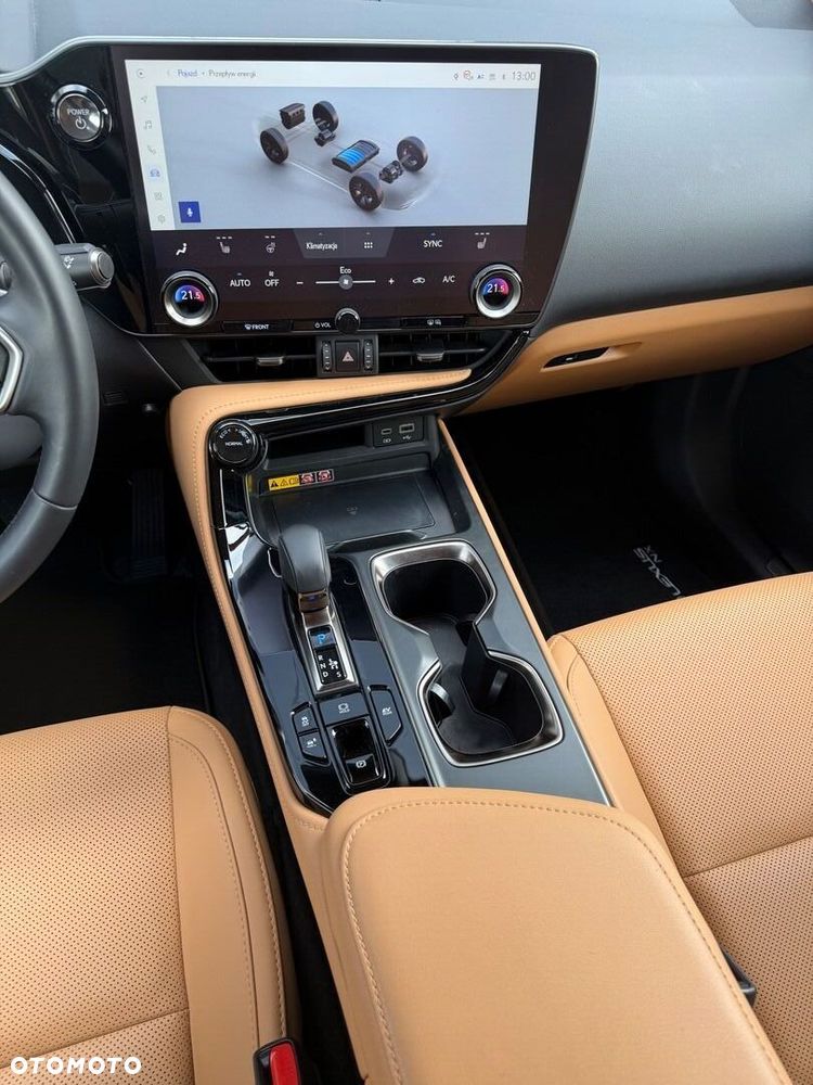 Lexus NX 350h Prestige AWD - 18