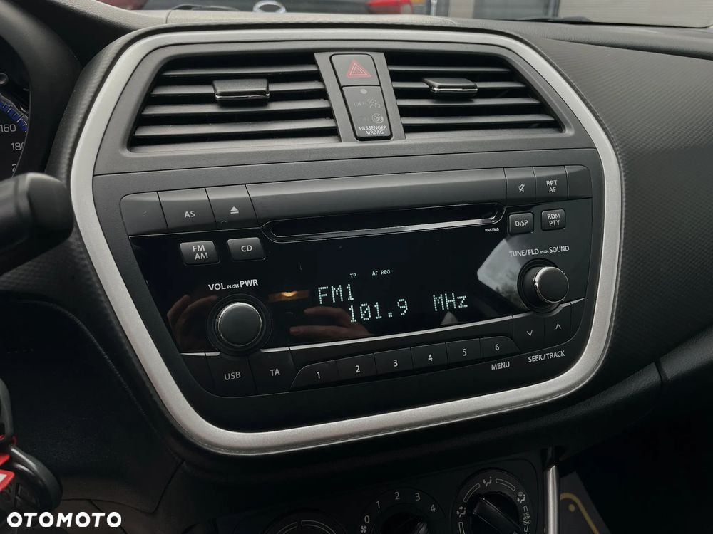 Suzuki SX4 S-Cross 1.6 VVT 4x2 Comfort - 25