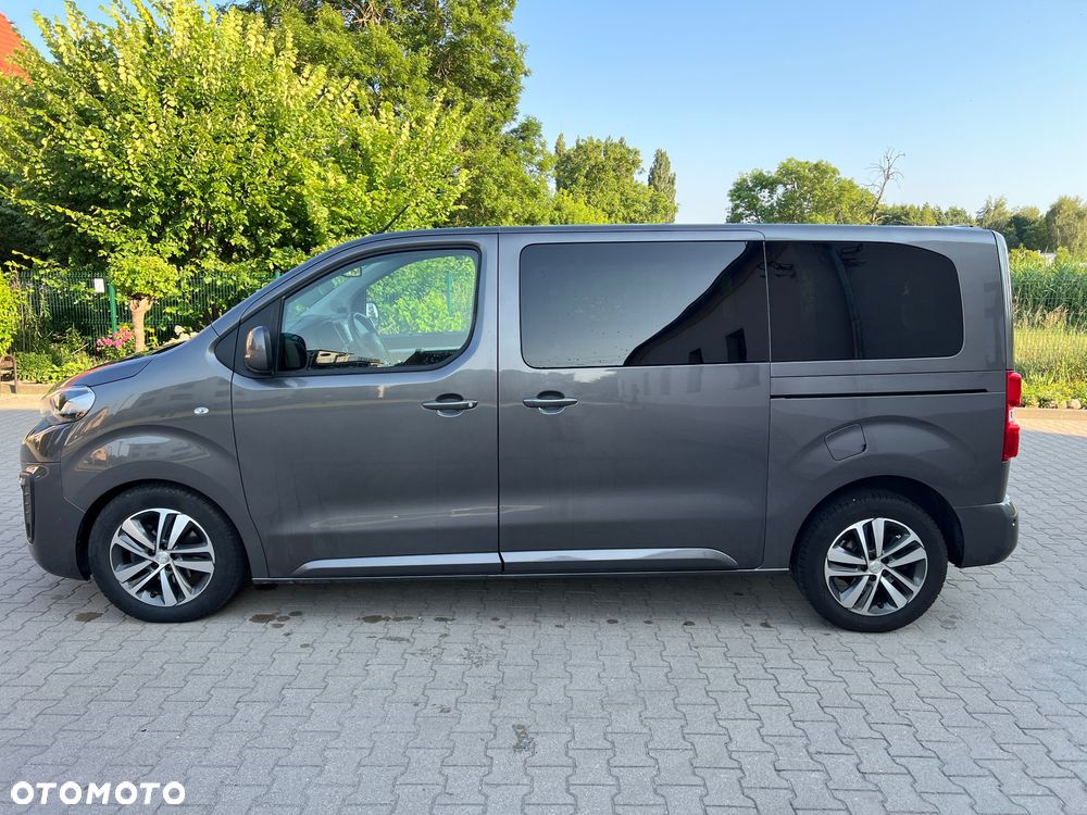 Peugeot Traveller - 3
