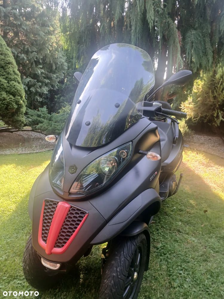Piaggio MP-3 - 1