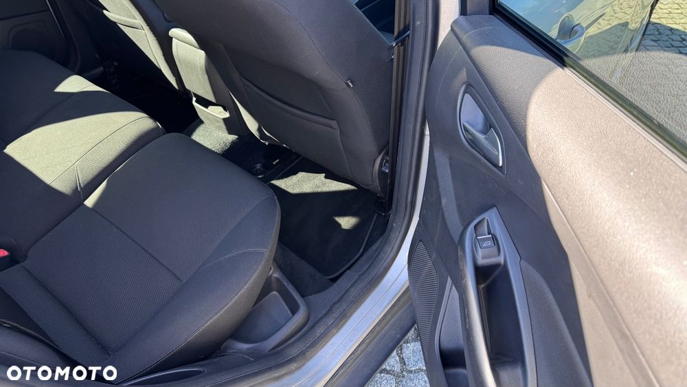 Ford Focus - 27