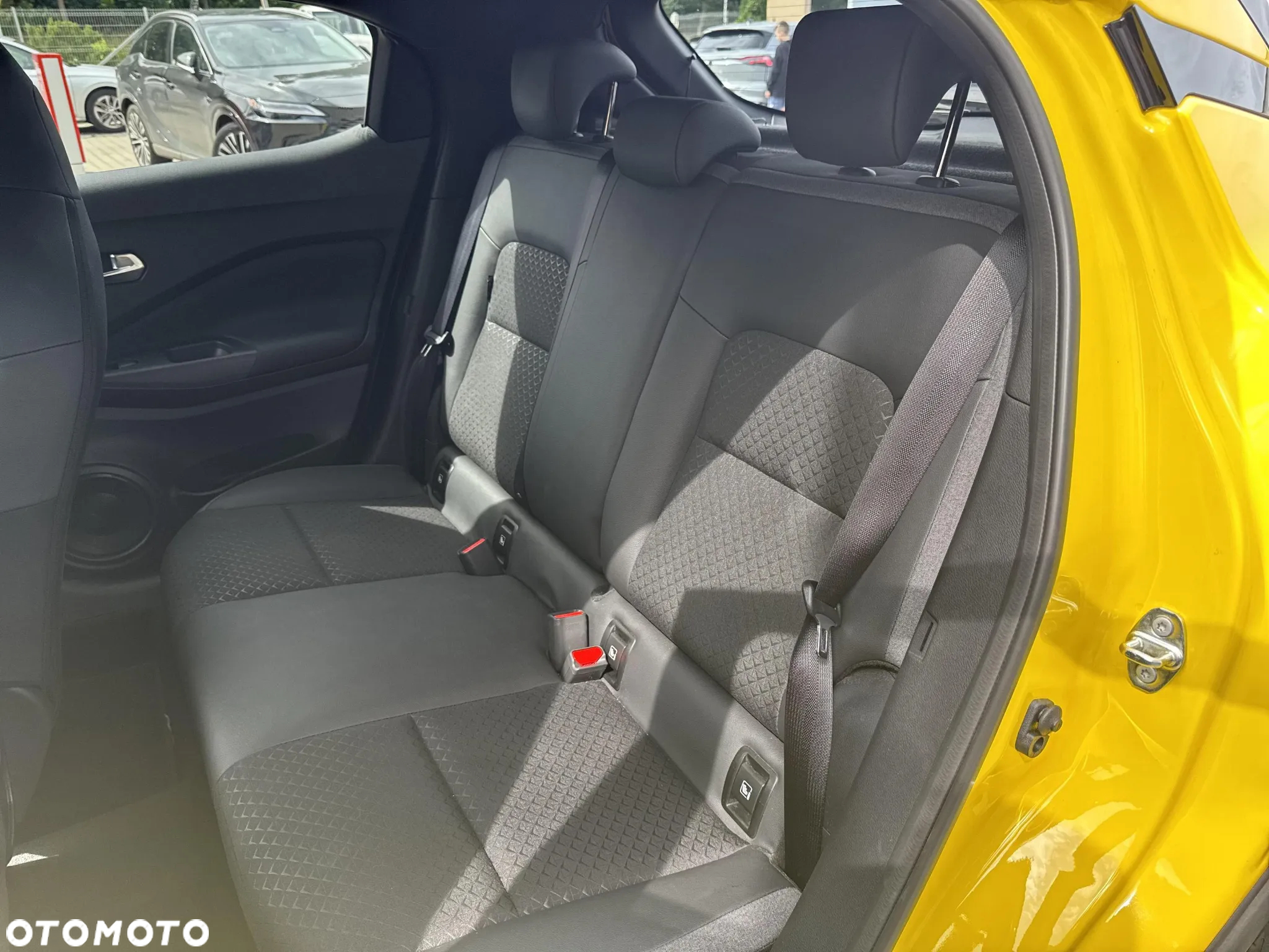 Nissan Juke 1.0 DIG-T N-Connecta DCT - 10