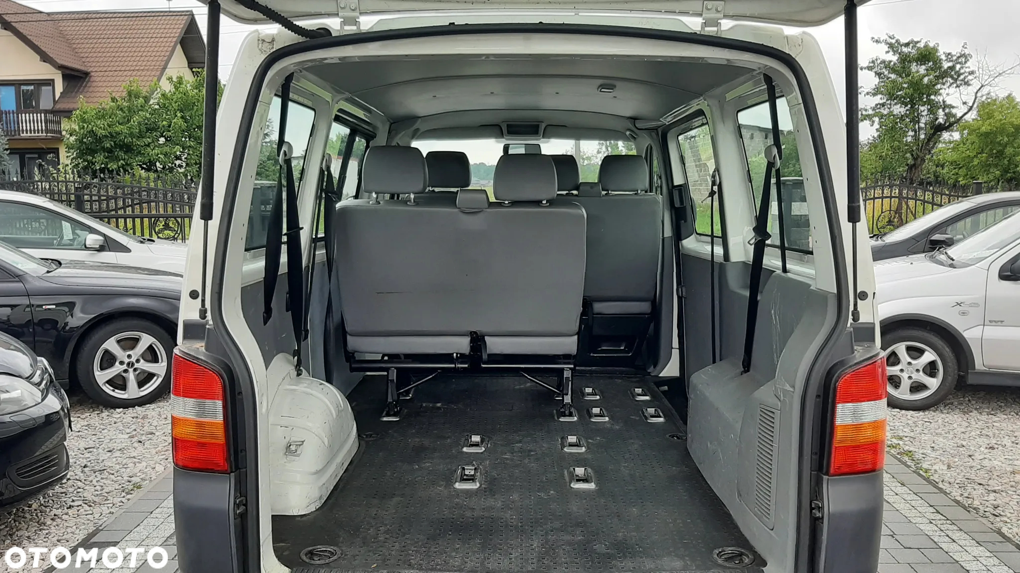 Volkswagen Transporter Caravelle Kurz Comfortline - 16