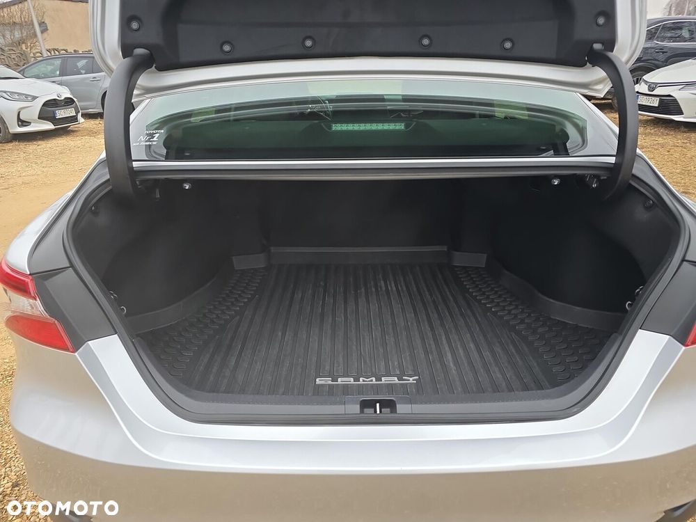 Toyota Camry 2.5 Hybrid Prestige CVT - 10