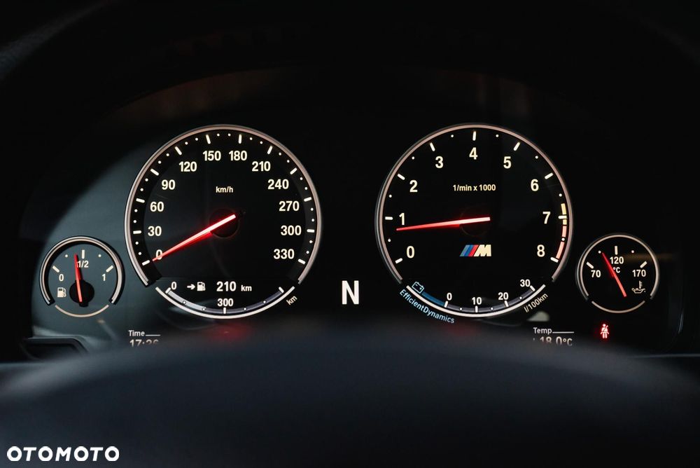 BMW M5 - 30