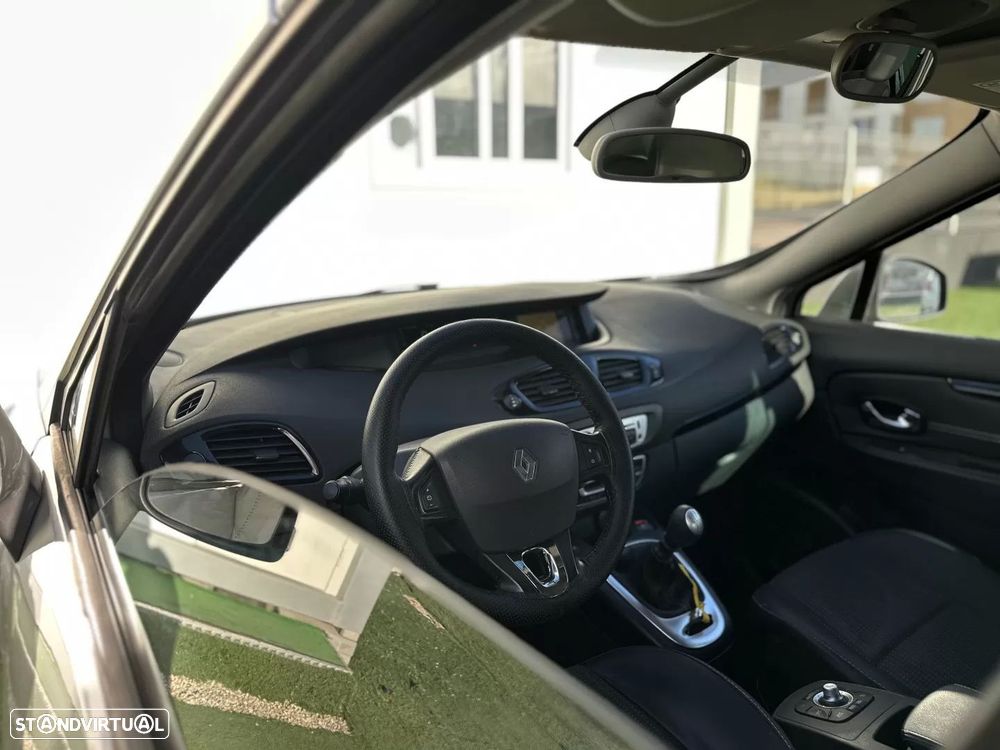 Renault Grand Scénic 1.5 dCi Dynamique S SS - 32