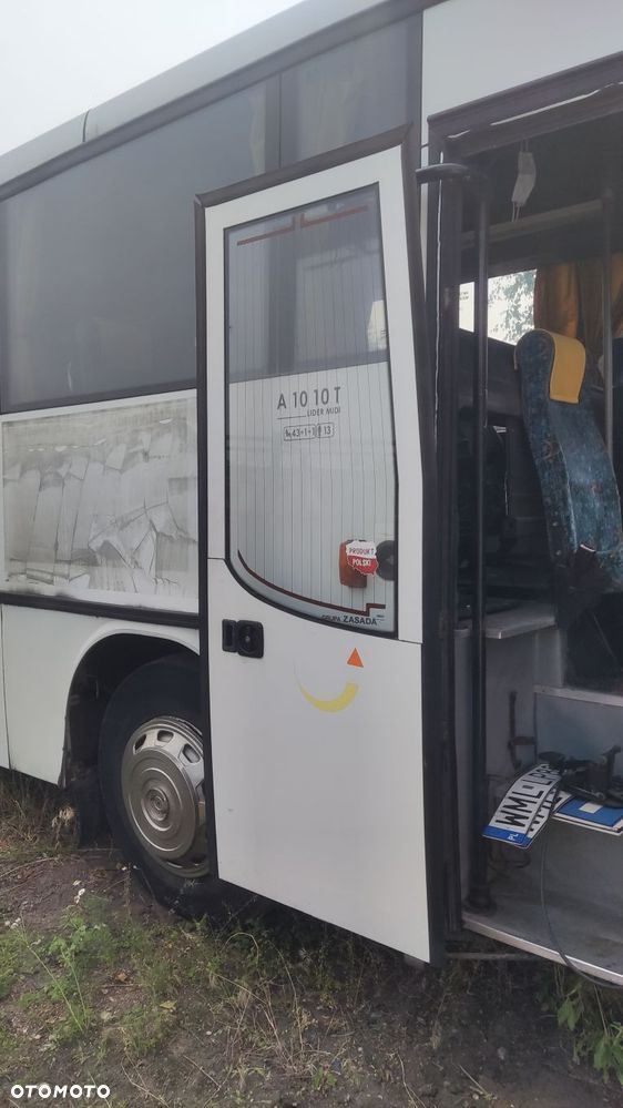 DRZWI BOCZNE PRZEDNIE AUTOSAN A1010T LIDER 2003 r - 1