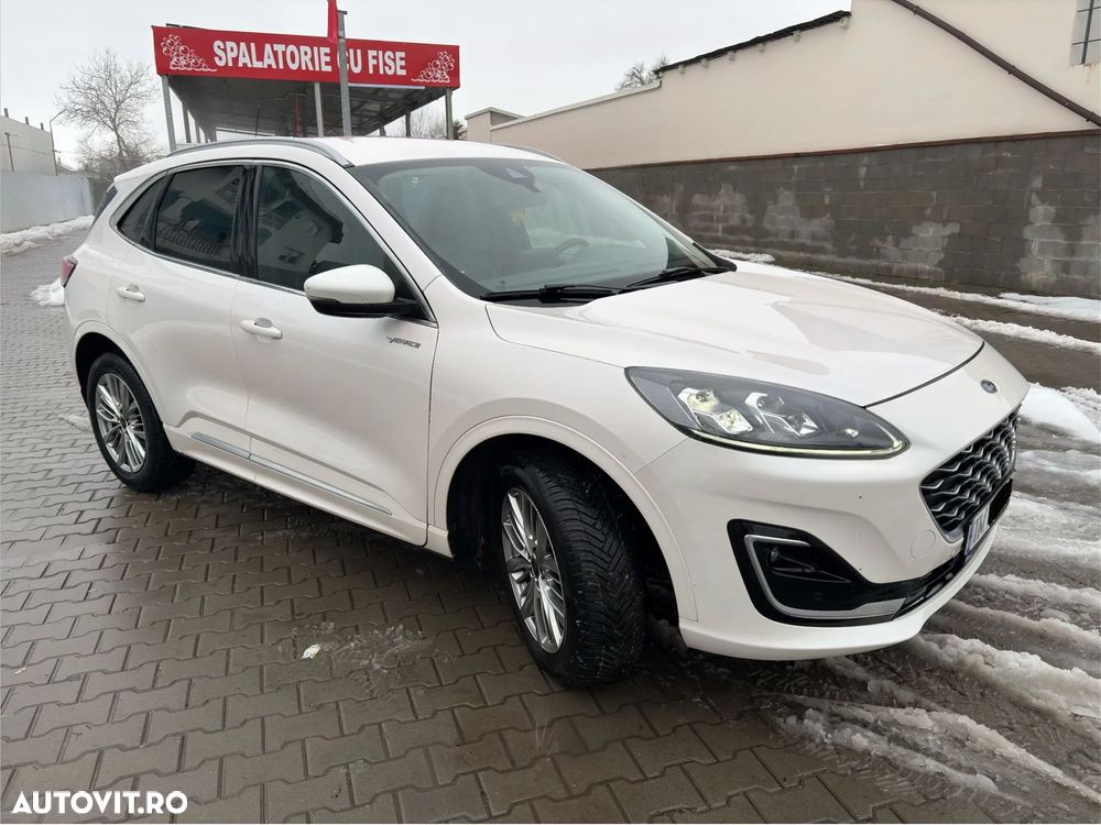 Ford Kuga - 1
