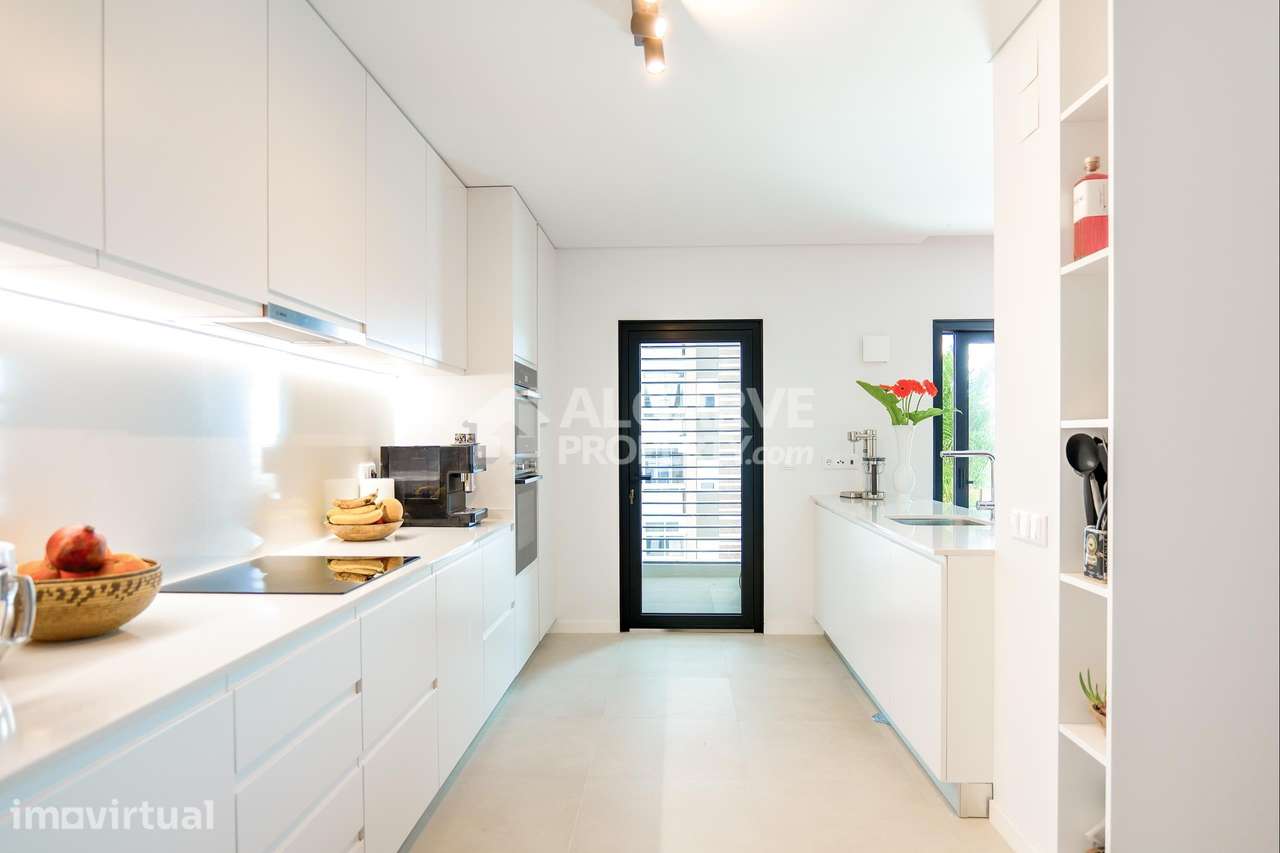 Apartamento Novo de Luxo com Vista Mar em Faro - Grande imagem: 3/28