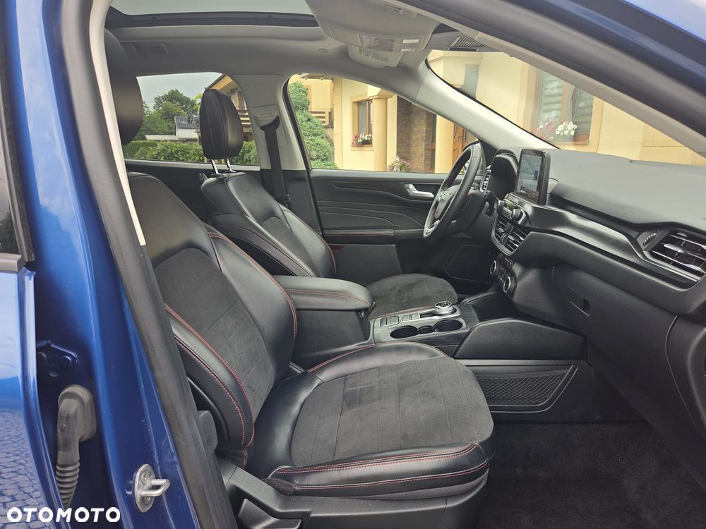 Ford Kuga 2.0 EcoBoost 4x4 Titanium - 28