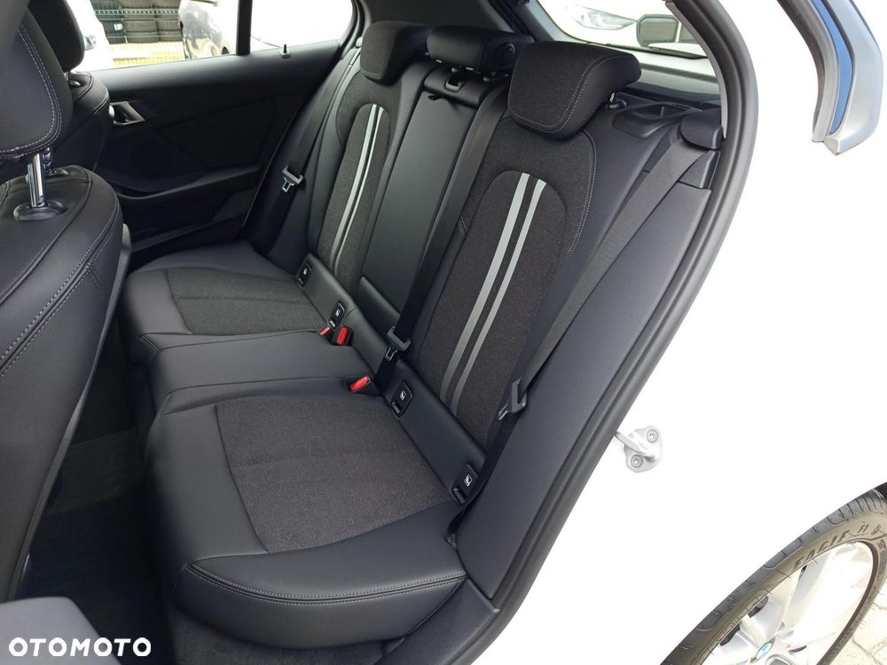 BMW Seria 1 - 21