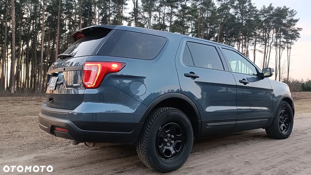 Ford Explorer - 29