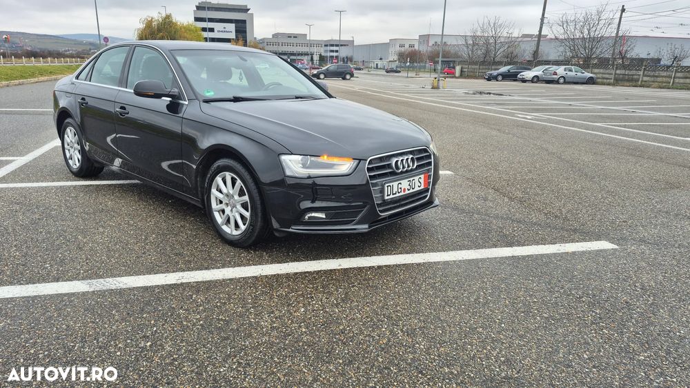 Audi A4 2.0 TDI DPF multitronic Attraction - 14