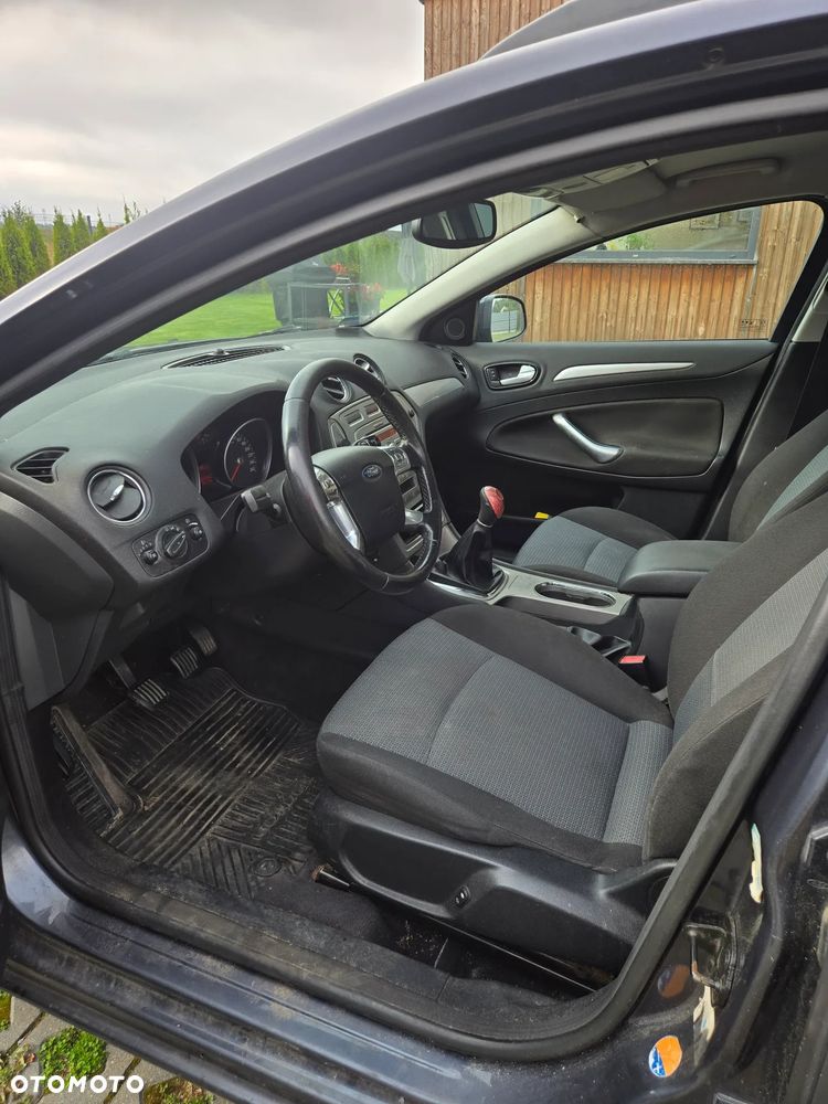 Ford Mondeo - 16