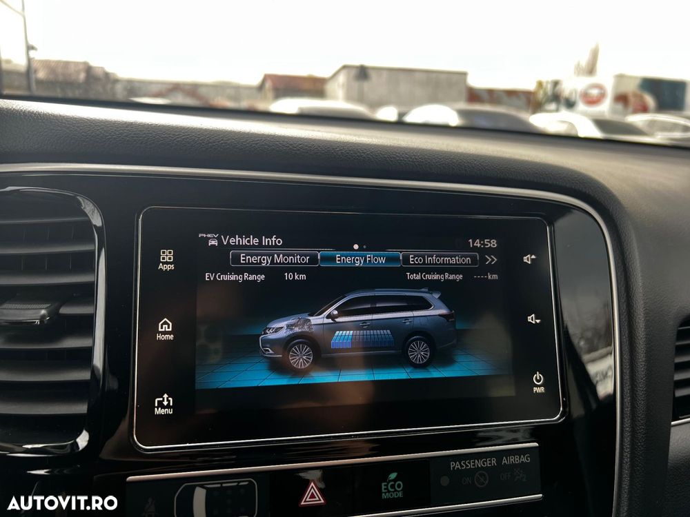 Mitsubishi Outlander - 22