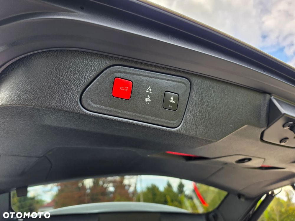 Peugeot 3008 BlueHDi 180 Stop & Start EAT8 Allure - 21