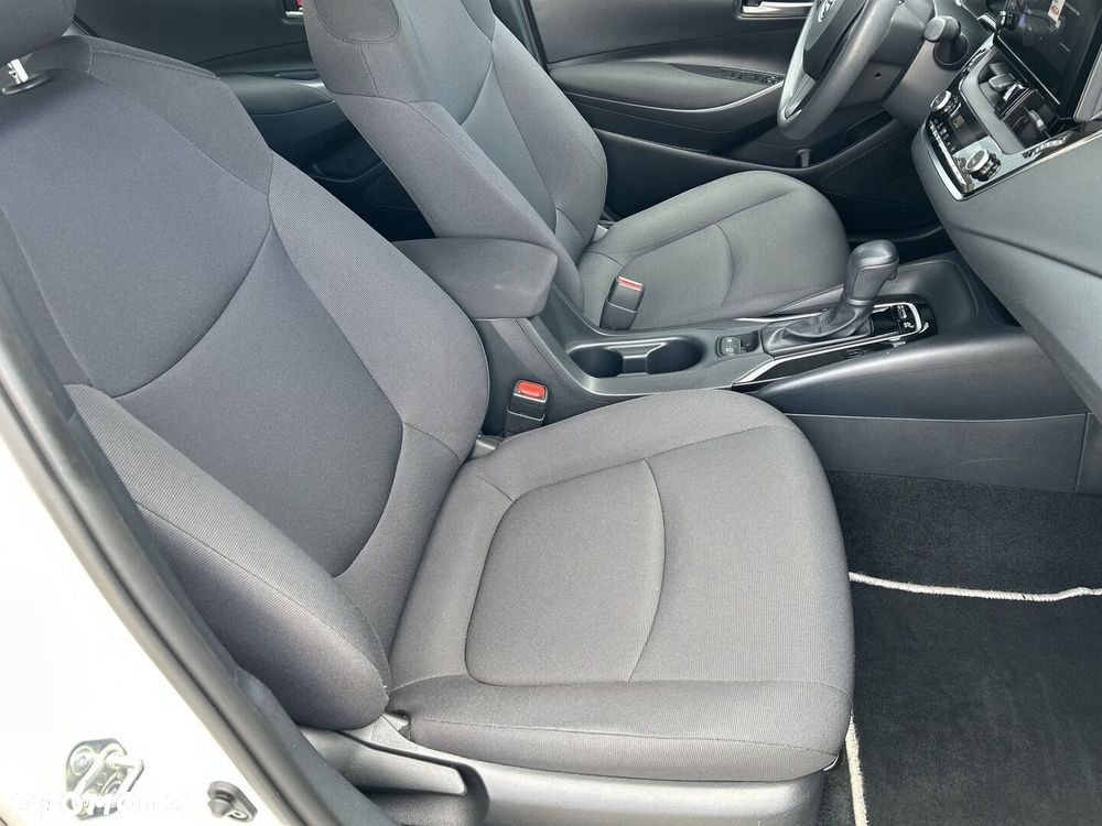 Toyota Corolla - 18