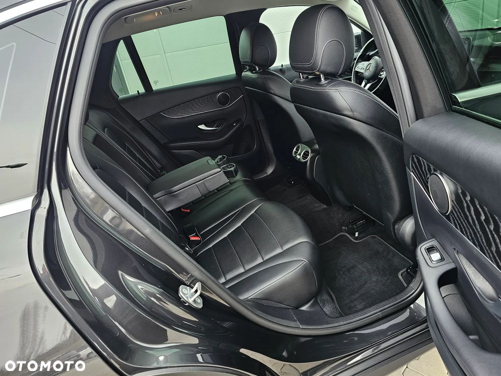 Mercedes-Benz GLC 220 d 4Matic 9G-TRONIC Exclusive - 9