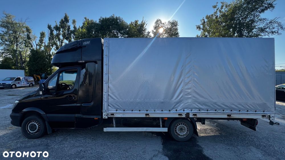 Mercedes-Benz Sprinter - 2
