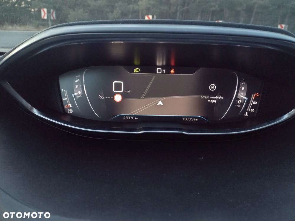 Peugeot 5008 1.5 BlueHDi Active S&S EAT8 - 18