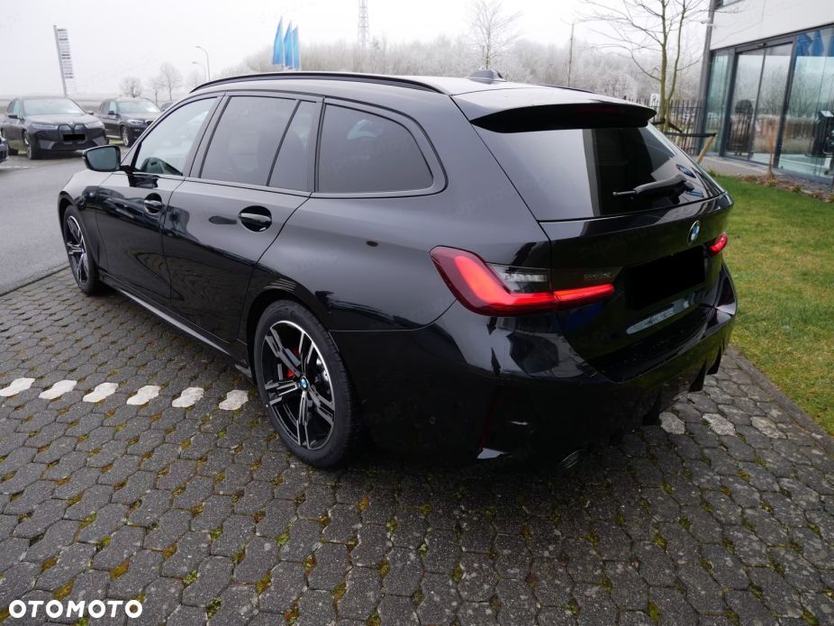 BMW Seria 3 330i xDrive M Sport - 2