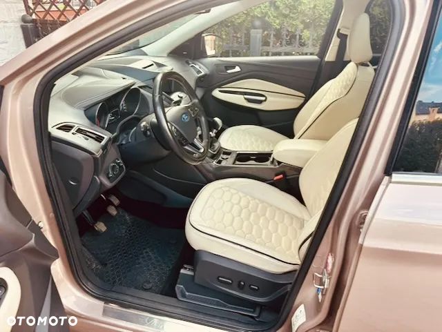 Ford Kuga Vignale 2.0 TDCi AWD - 10
