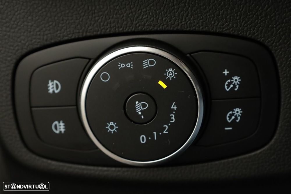 Ford Focus SW 1.0 EcoBoost MHEV ST-Line X Aut. - 18