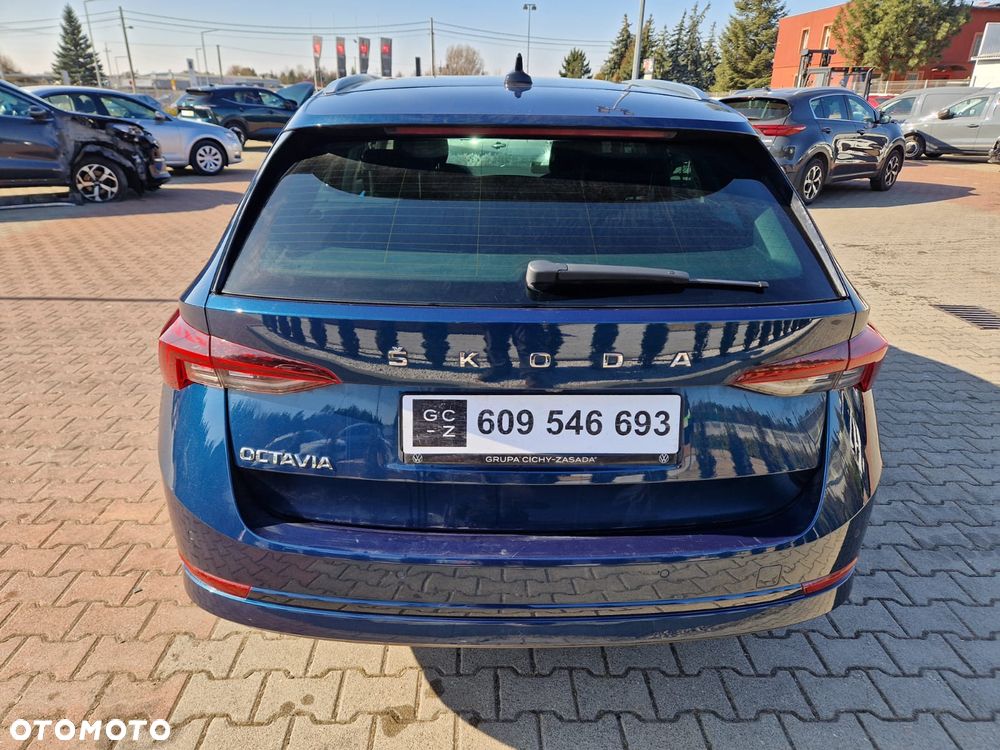 Skoda Octavia 2.0 TDI Style DSG - 5