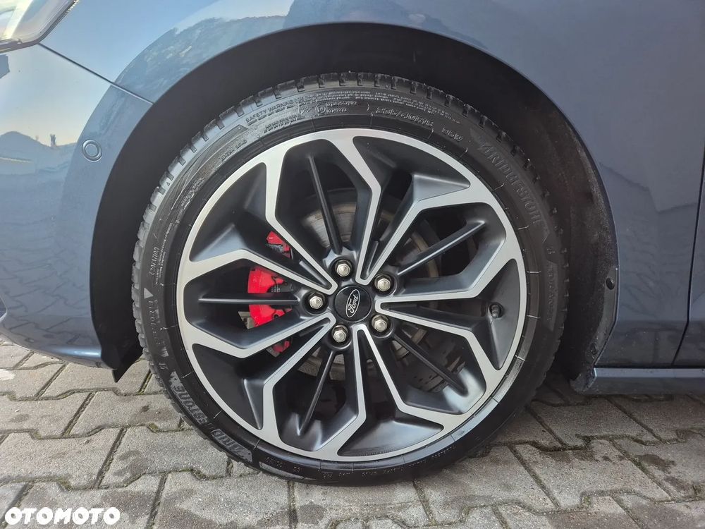 Ford Focus 1.5 EcoBoost STart-Stopp-System ST-Line - 4