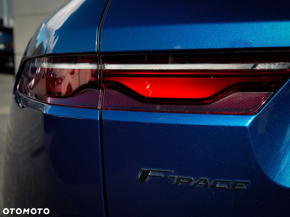 Jaguar F-Pace 2.0 P400e PHEV AWD R-Dynamic HSE - 9