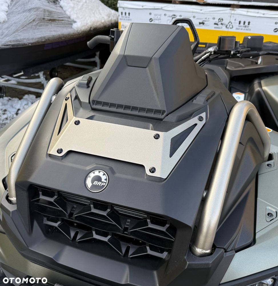 Can-Am Outlander - 8