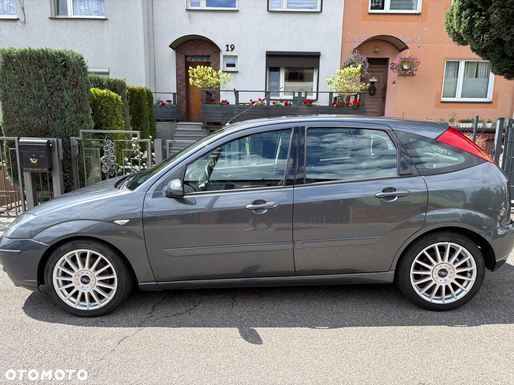 Ford Focus - 11