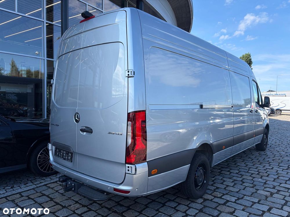Mercedes-Benz Sprinter L3H2 Furgon - 4