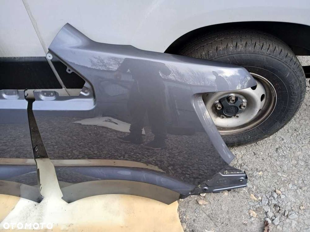 Błotnik przedni w kolor lewy prawy Renault Master IV V od 2024roku - 3