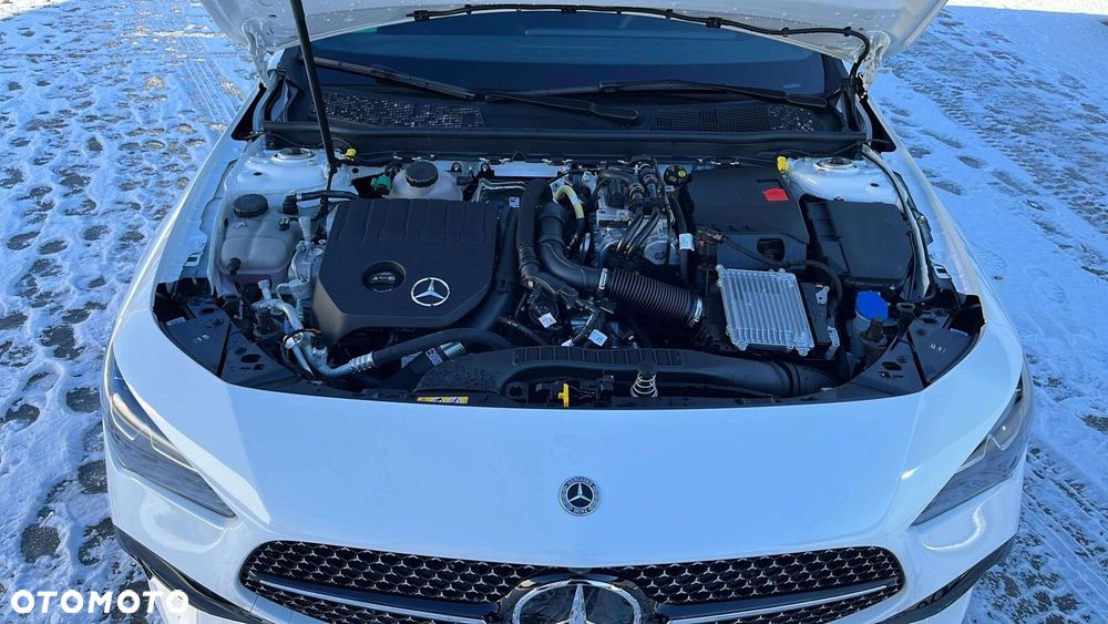 Mercedes-Benz CLA - 23