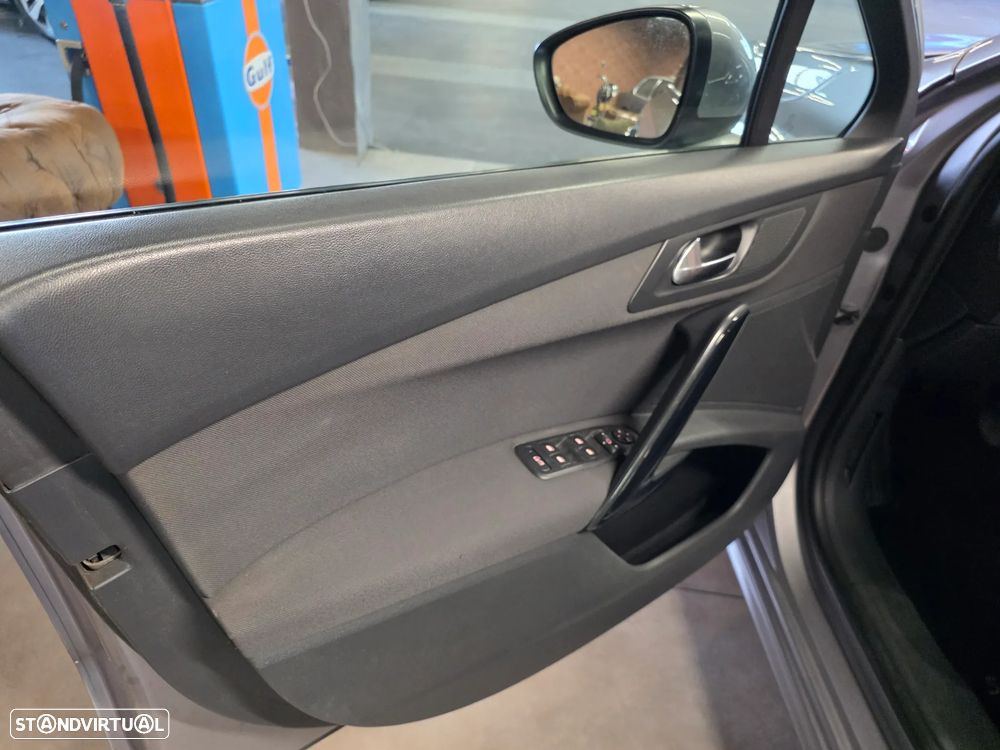 Peugeot 508 SW e-HDi 115 ETG6 Stop&Start Business-Line - 29