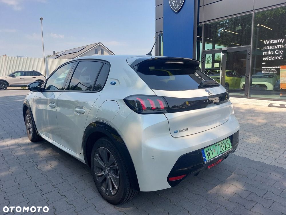 Peugeot 208 - 3