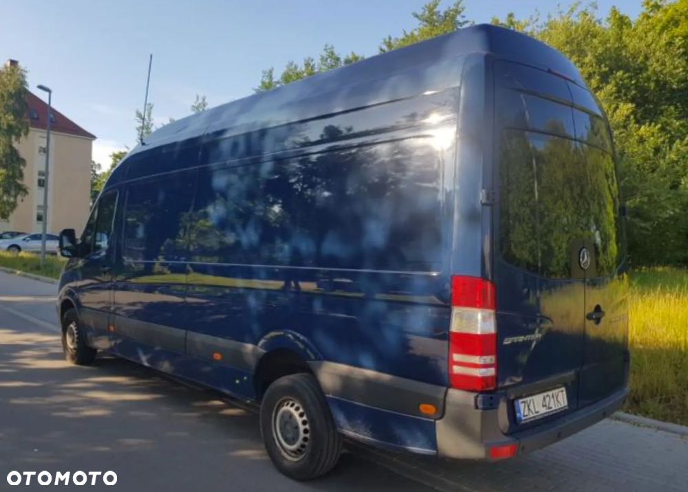 Mercedes-Benz SPRINTER - 7