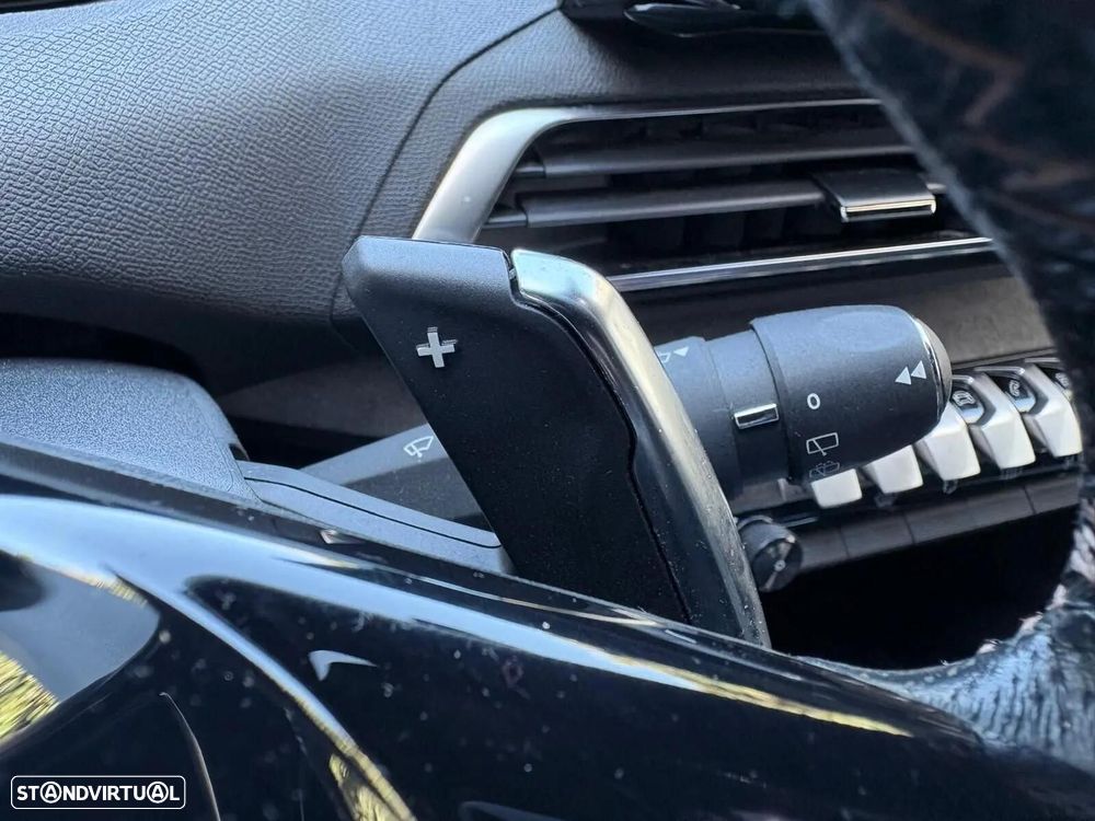 Peugeot 3008 1.6 Hybrid GT e-EAT8 - 41