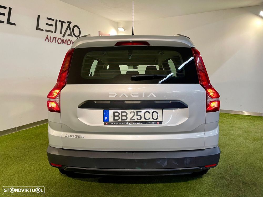 Dacia Jogger 1.0 TCe Essential 7L - 12