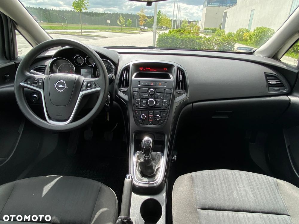 Opel Astra 1.4 T Essentia EU6 - 23