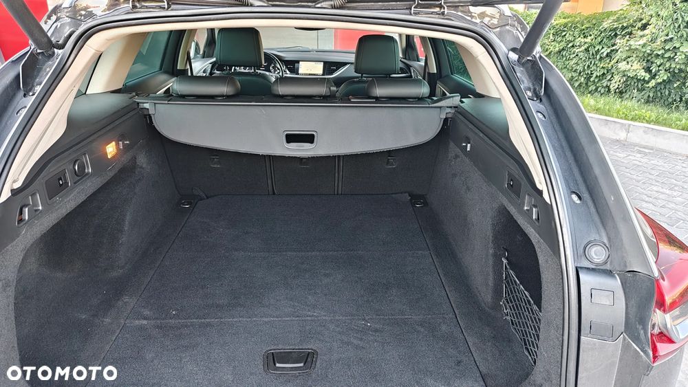 Opel Insignia - 10