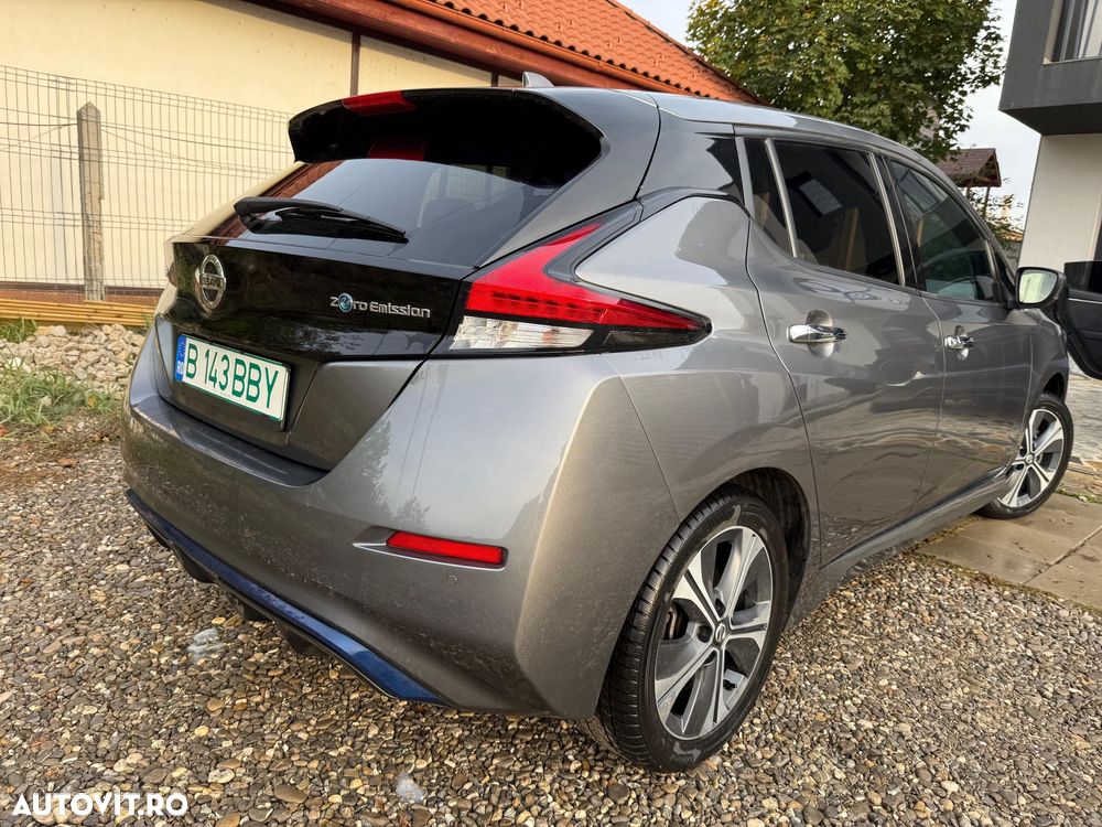 Nissan LEAF N-Connecta - 20
