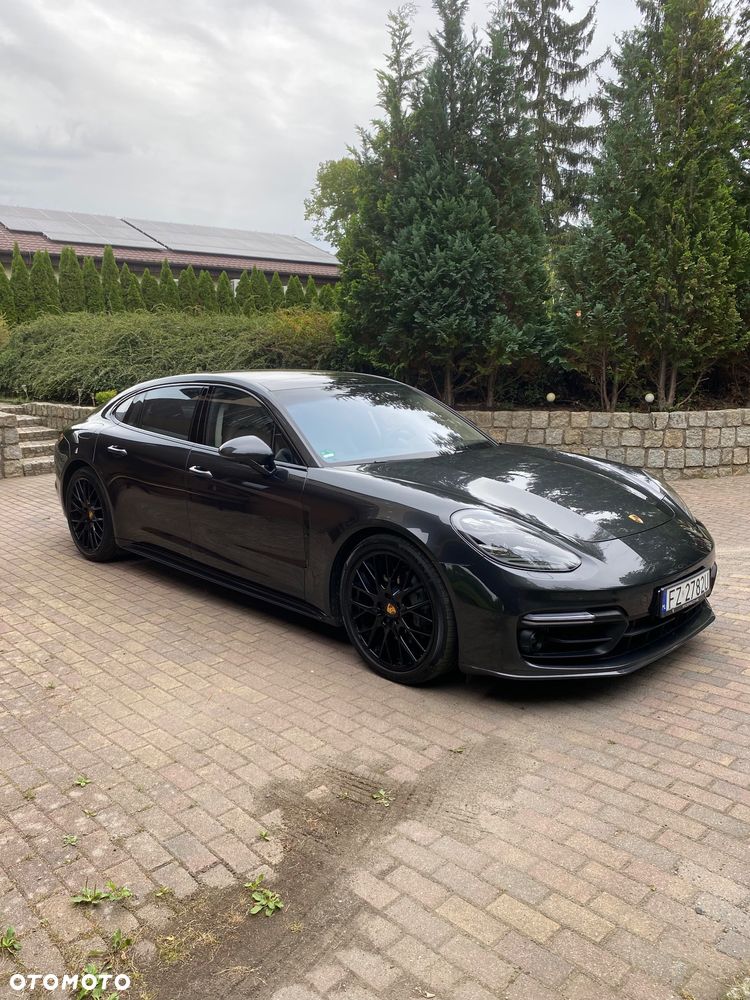 Porsche Panamera 4S Executive - 3