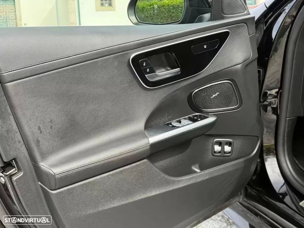 Mercedes-Benz C 300 e AMG Line - 9