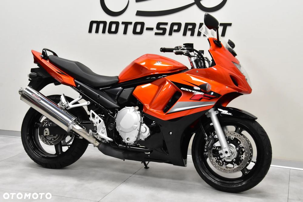 Suzuki GSX - 3