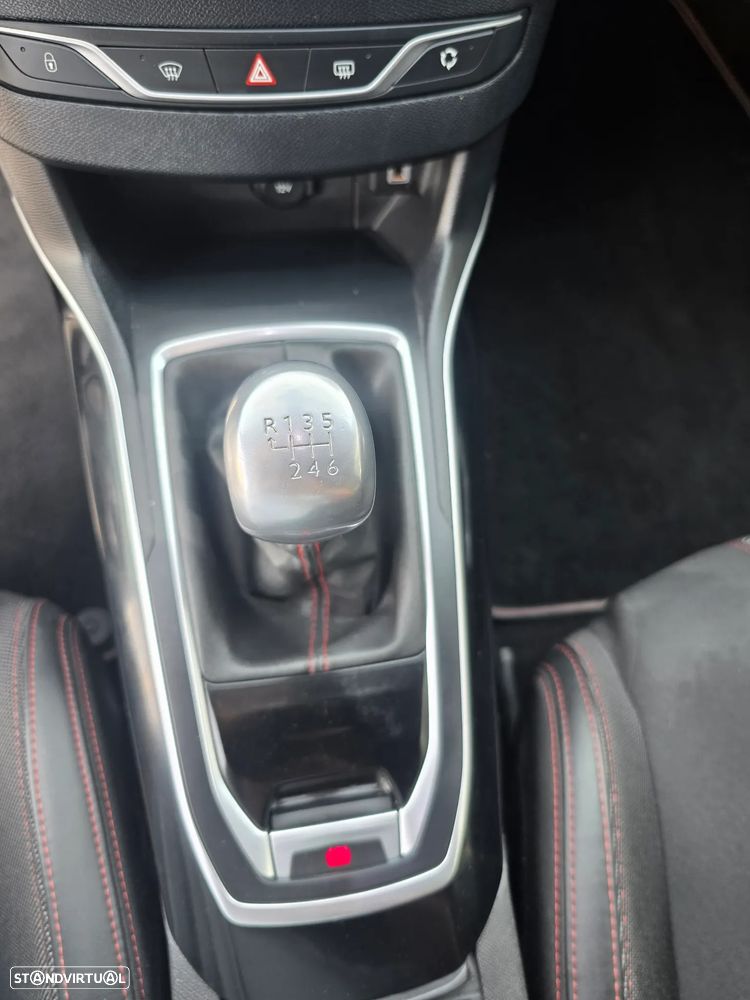 Peugeot 308 BlueHDi FAP 130 Stop & Start GT Pack - 26