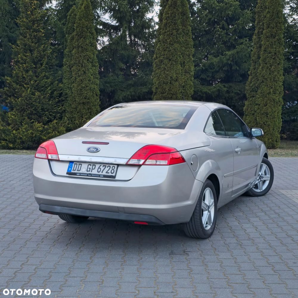 Ford Focus 1.6 16V Fun X - 13