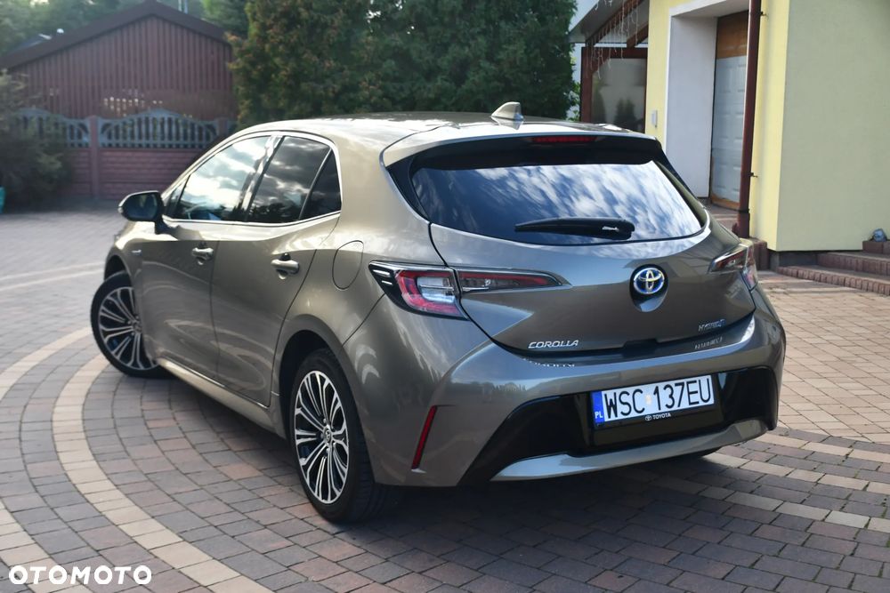 Toyota Corolla 1.8 Hybrid Trek - 3