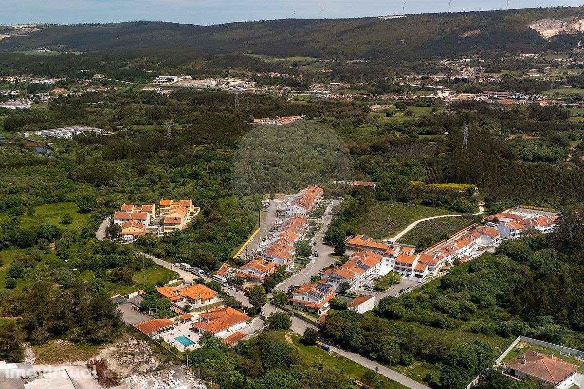 Moradia T4 para venda - Grande imagem: 2/48